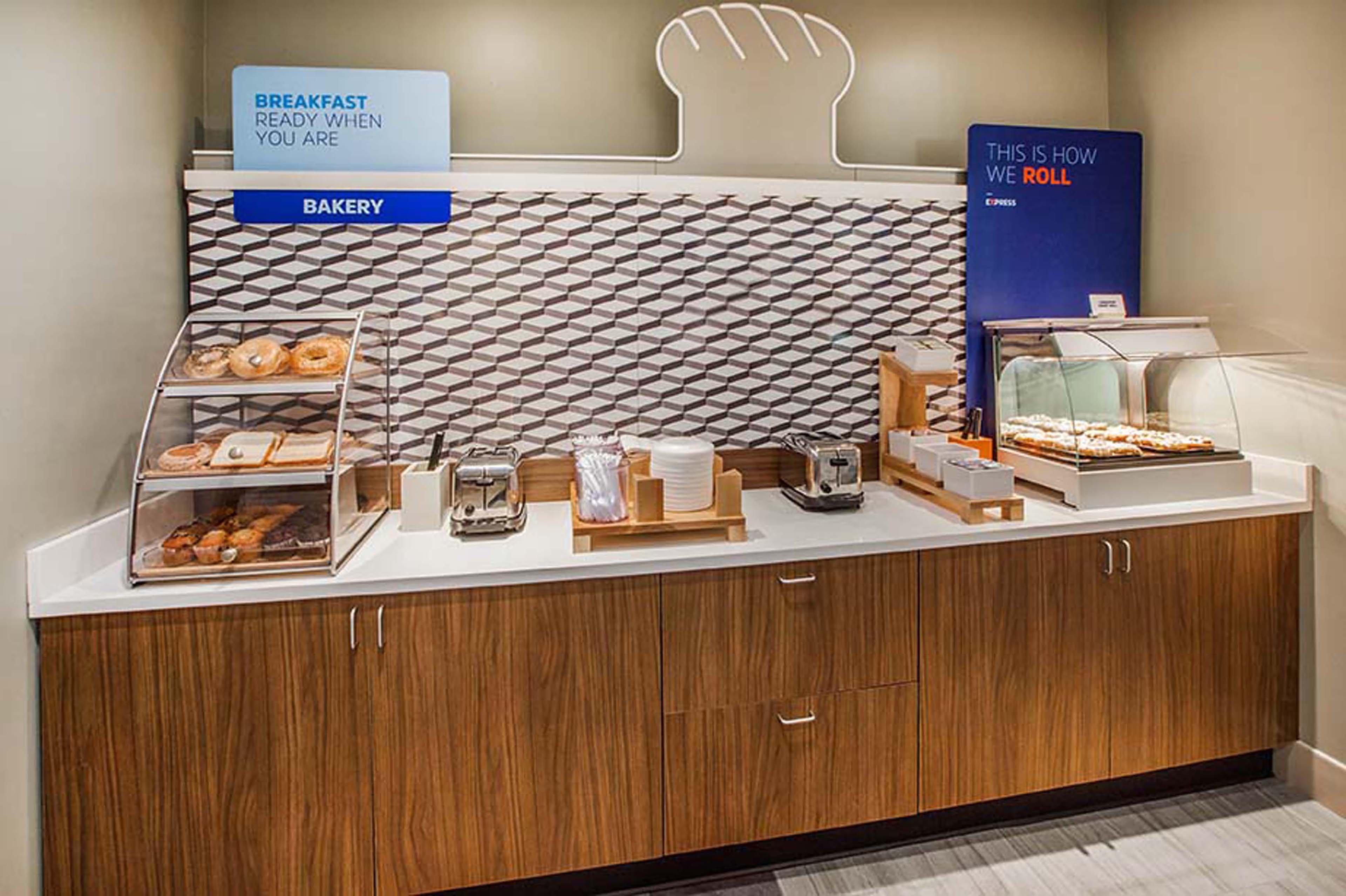Holiday Inn Express & Suites Columbus East - Reynoldsburg By Ihg Eksteriør bilde